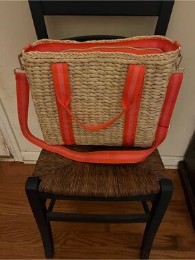 Anthropologie L Space straw insulated bag